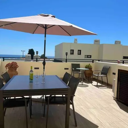 Casa Linda Apartmán *